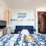 Vista Mare شقة *