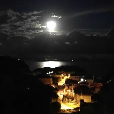 Vista Mare شقة